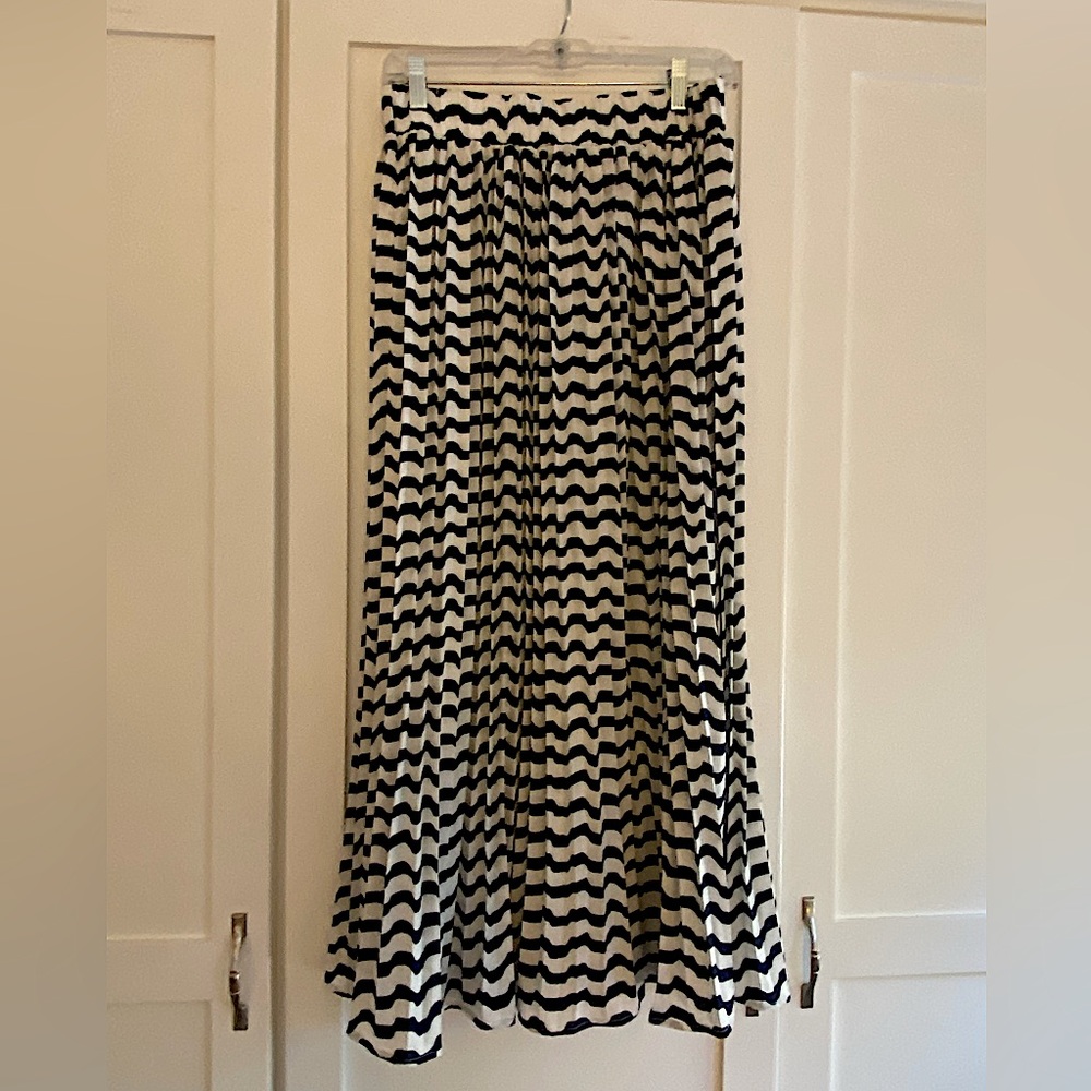 Navy & White Pleated Maxi skirt